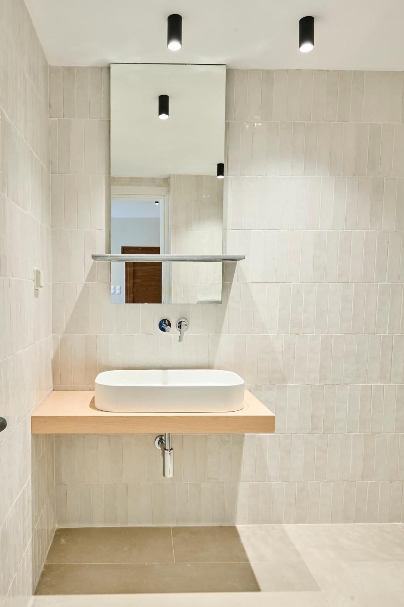 Icon - 2 Apartment *